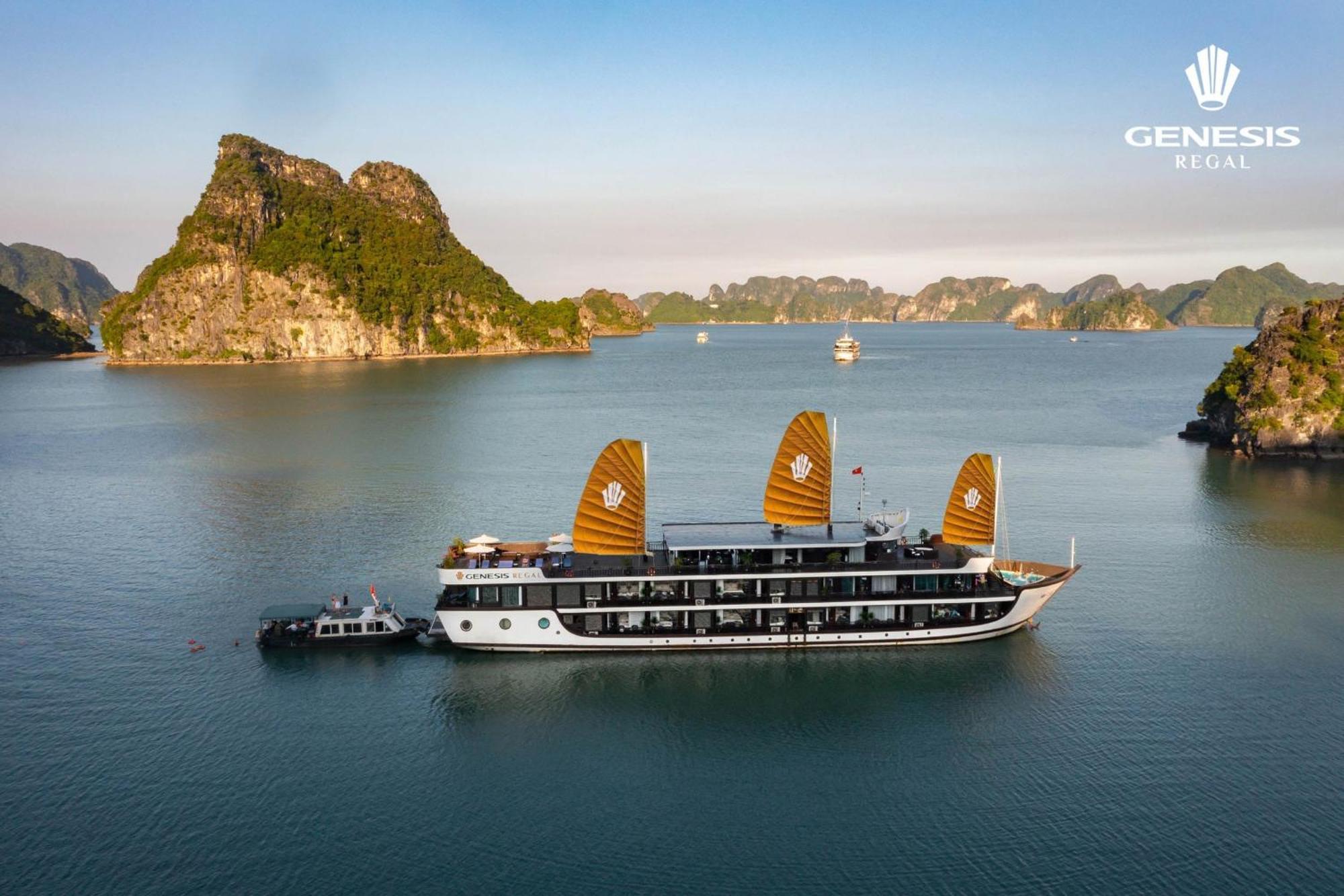 Hotel Genesis Luxury Regal Cruises Ha Long Exterior foto