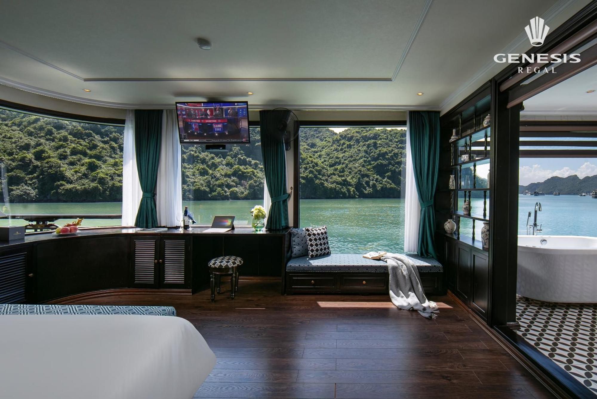 Hotel Genesis Luxury Regal Cruises Ha Long Exterior foto